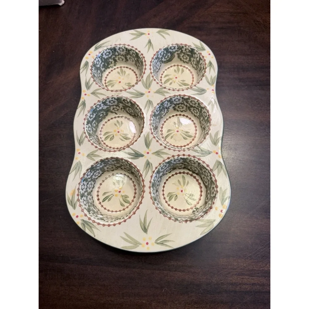 Tempations by Tara Old world Green 6 Muffin cupcake pan KFI-XNG-759827